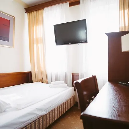 Meduza Bed & Breakfast 3*